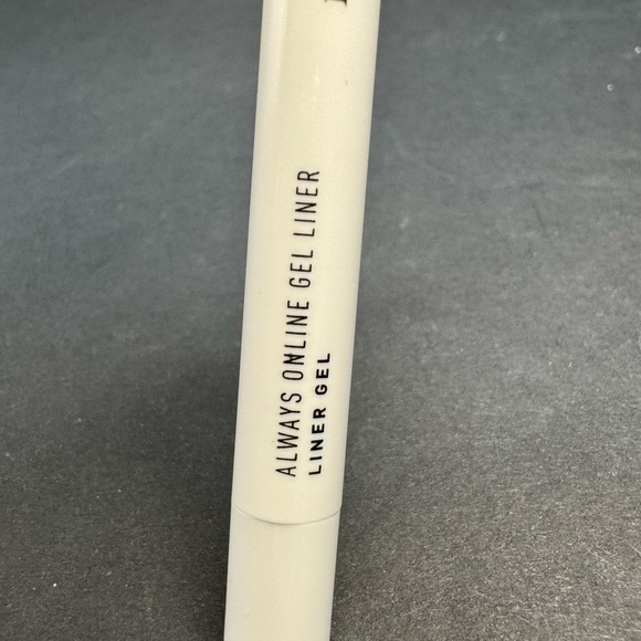 5/$25 NWT FULL SIZE Morphe Gel Eyeliner Gold Color - Picture 2 of 4